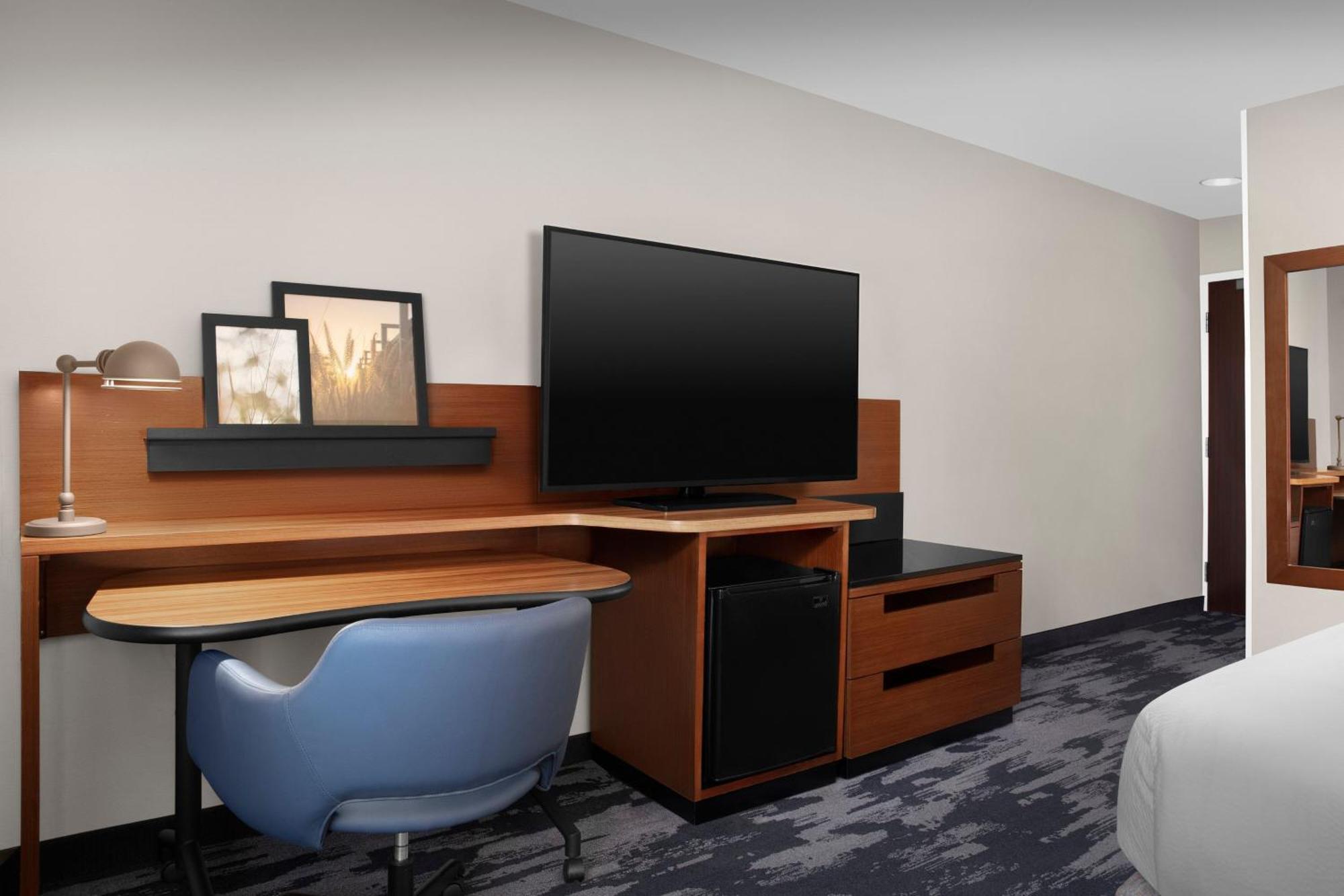 Fairfield Inn & Suites Dulles Airport Sterling Exterior photo