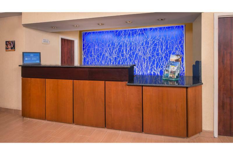 Fairfield Inn & Suites Dulles Airport Sterling Exterior photo